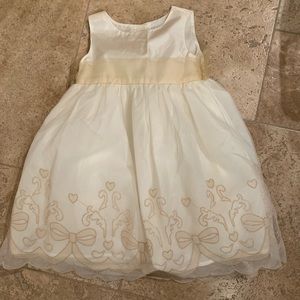 Adorable girls Dress Size 2T